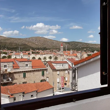 Kate 3* Trogir
