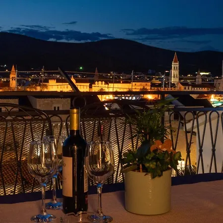 ゲストハウス Kate 3*