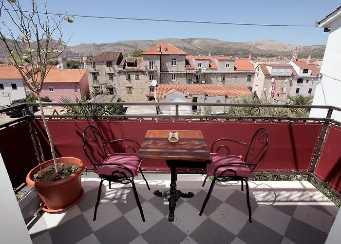 Guest house Kate 3*