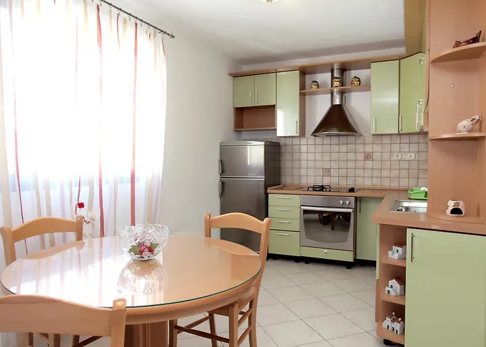 Guest house Kate 3*